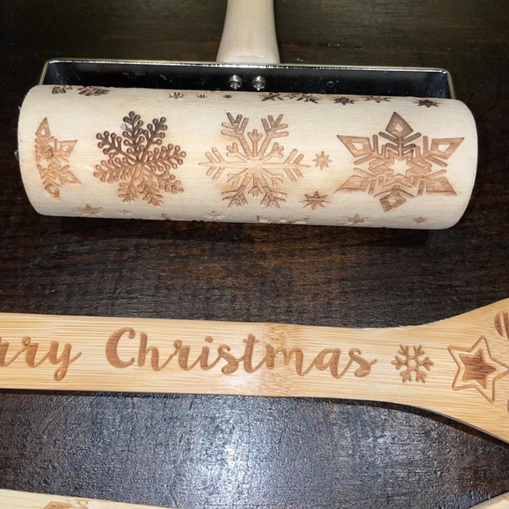 Christmas Bundle 2burned Wooden Spoons‎ & 1 Cookie Dough Snowflake Rolling Pin